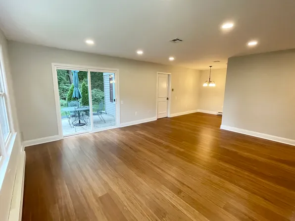 (undisclosed Address), Monroe Township, NJ 08831