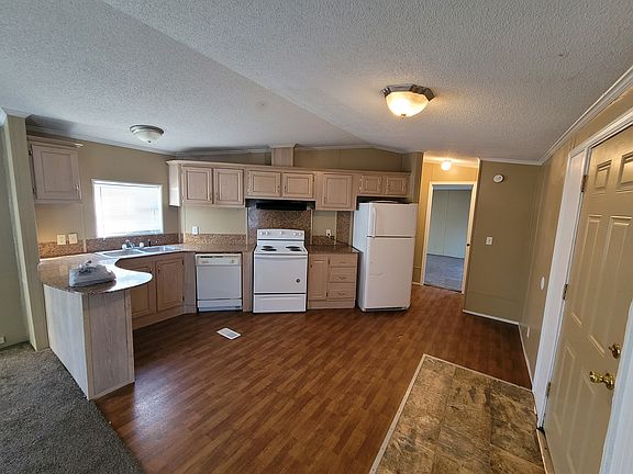 2nd image of 1039 Live Oak St #2
