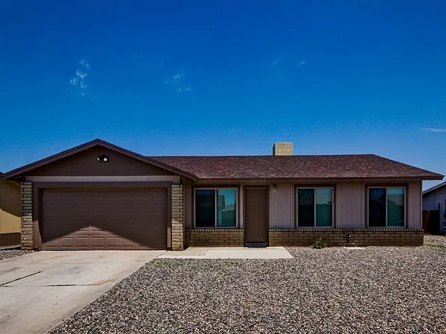 3 bed, 2.0 bath, 1309 sqft, $1,780 — Photo 1