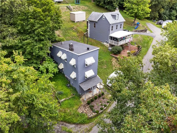 61 Wheeling St, Pittsburgh, PA 15207