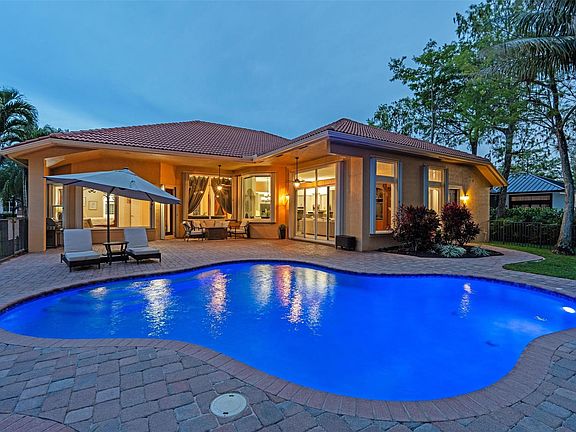 3rd image of 5863 NW 91st Avenue