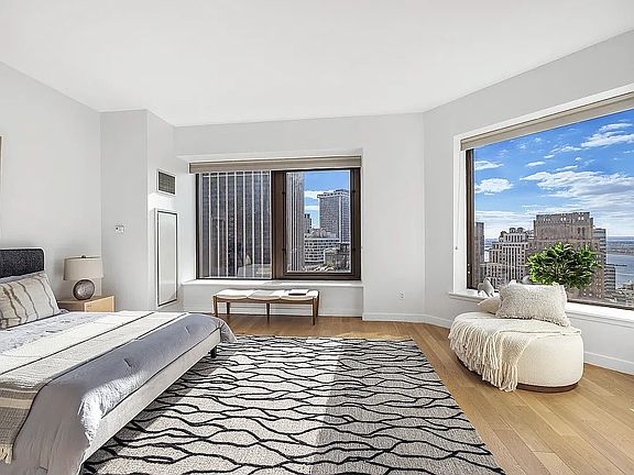 4th image of 75 Wall St #36F