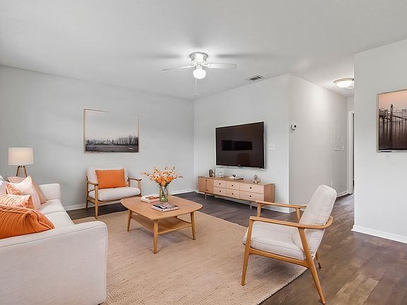 4th image of 4150 Horseshoe Rd. #5