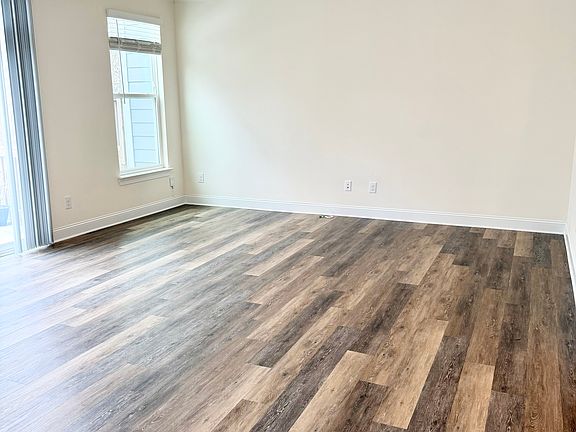 3rd image of 10211 Glenmere Creek Cir #0