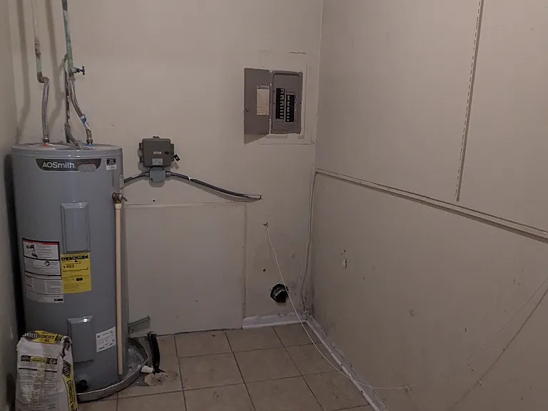 401 Advocate Ct #C — Photo 7
