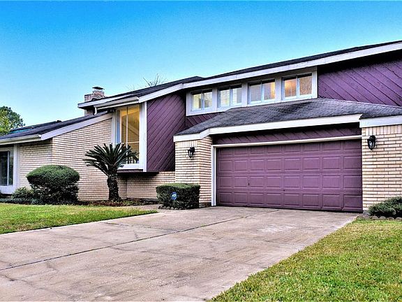 3rd image of 12322 Braesridge Dr