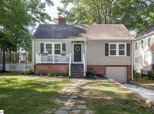 5 Waverly Ct, Greenville, SC 29605