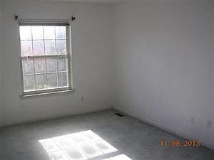 5th image of 3074 Village Cir N