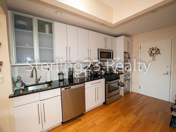 5th image of 23-15 Astoria Blvd #6CC