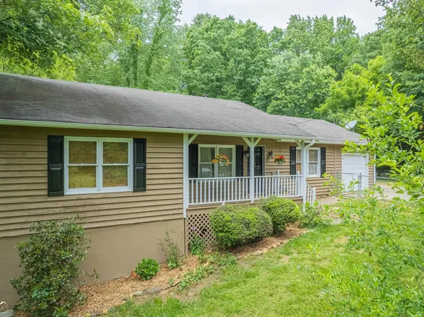 3305 Ladd Dr, Gainesville, GA 30506