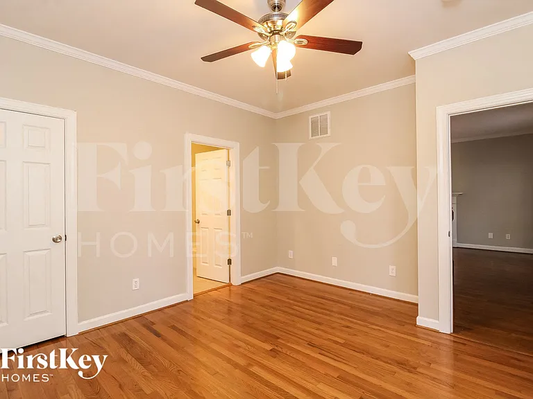 1909 Fernwood Dr — Photo 7