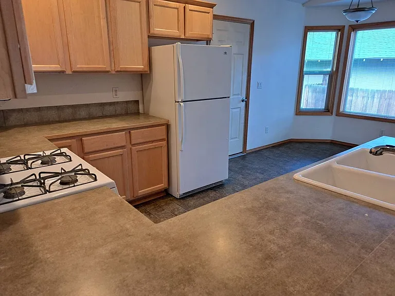 20591 Conifer Ave — Photo 6