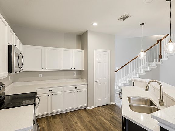 2nd image of 2064 Forest Meadow Dr