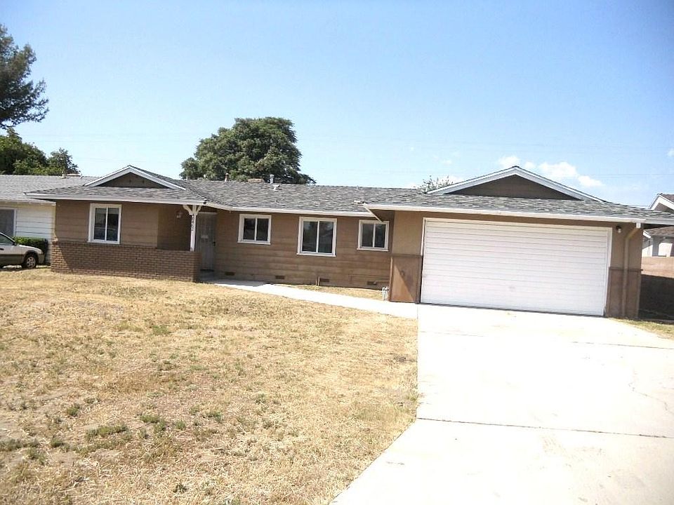 1st image of 40462 Clark Dr