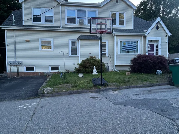 303 Milk St #Basement, Fitchburg, MA 01420