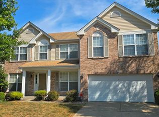 404 Coventry Trail Ln, Maryland Heights, MO 63043