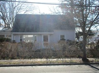 111 5th Ave, East Northport, NY 11731