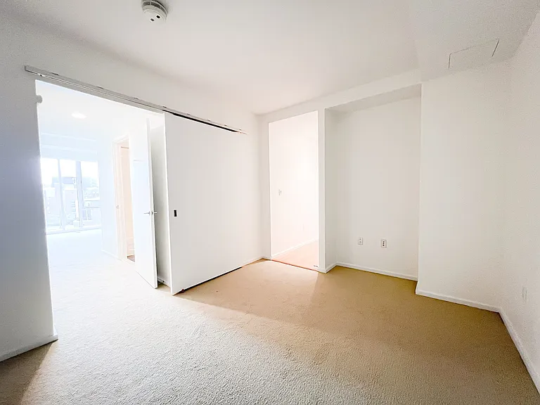 2 Earhart St #823 — Photo 13