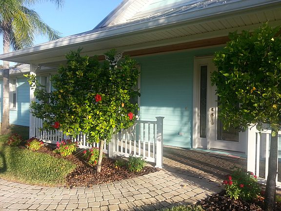 Full front porch