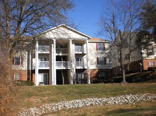 3129 Edwards Pl APT 302, Maryland Heights, MO