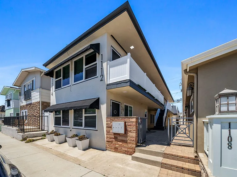 1114 W Balboa Blvd — Photo 17