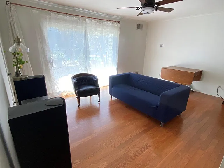 2500 Steck Ave #7 — Photo 19