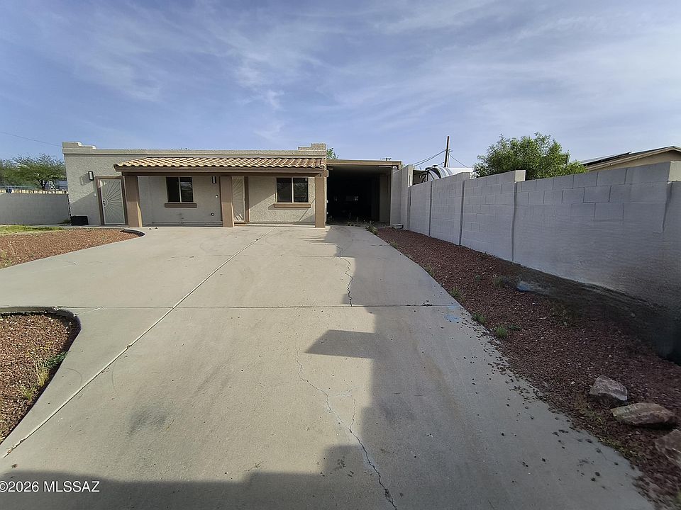 1st image of 1838 W Calle Del Arroyito