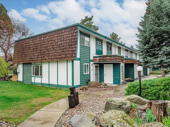 2121 E Upriver Dr APT 61, Spokane, WA 99207