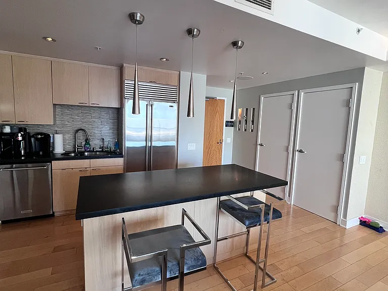 645 Front St #1910 — Photo 9