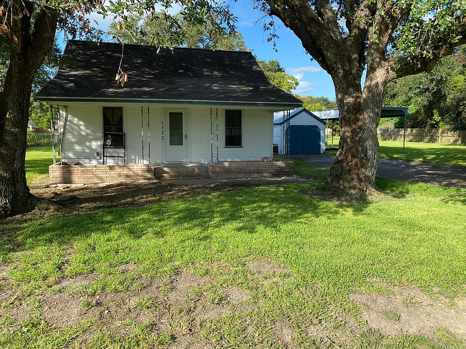 1st image of 1922 Avenue D