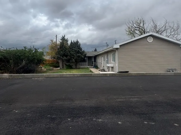 363 N 800 W — Photo 2