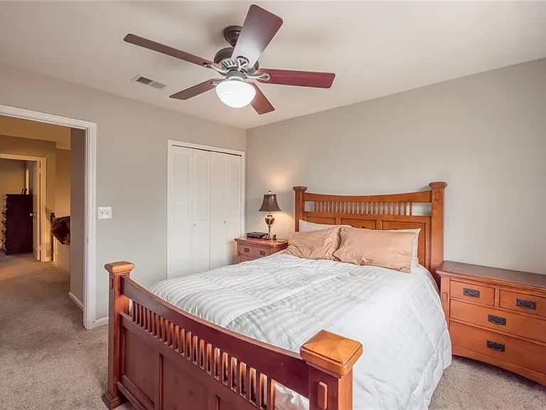 6520 Roswell Rd #49 — Photo 9