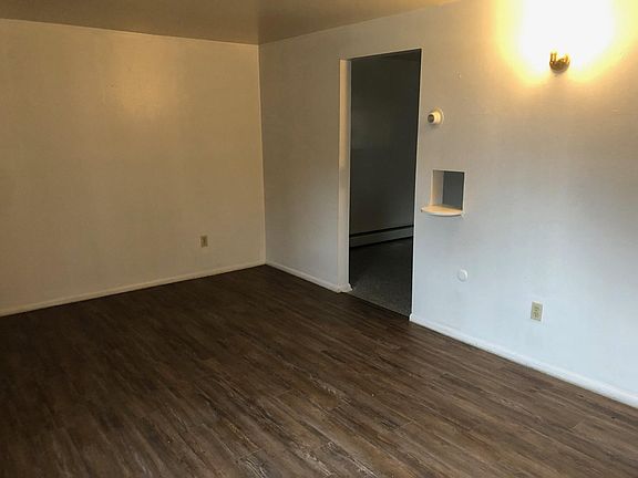 3rd image of 8445A Grandview Ave