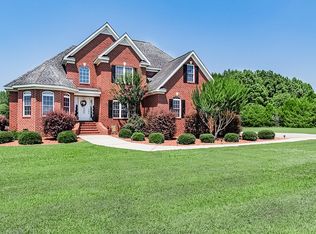 6119 Howell Rd, Lumberton, NC 28358