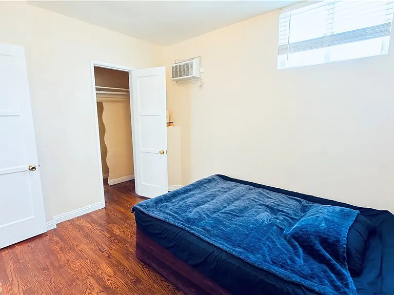 4025 Melrose Ave — Photo 14