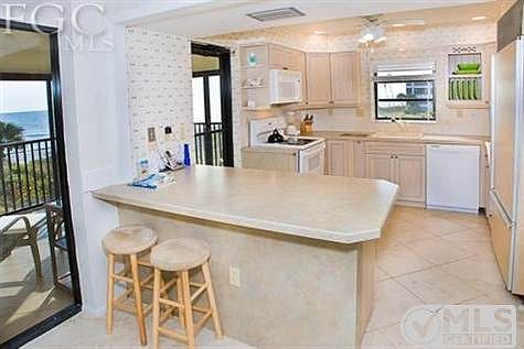 3rd image of 2721 W Gulf Dr Unit 218