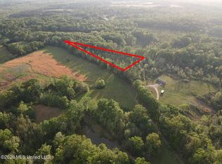 Newman Rd, Edwards, MS 39066