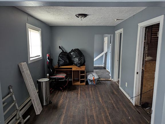 5th image of 515 Cherrington St