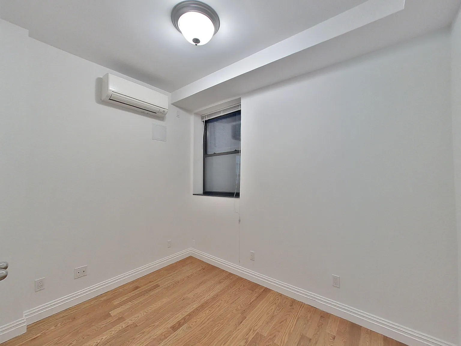 749 9th Avenue — Photo 4