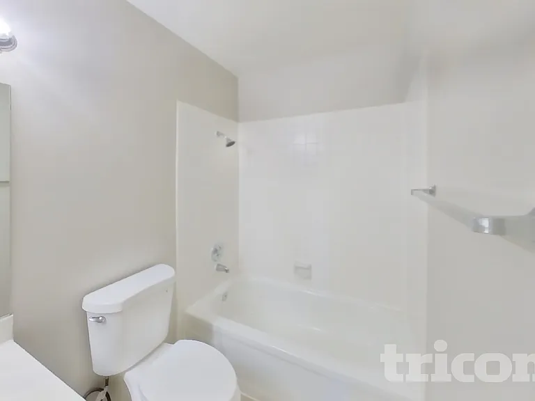 5429 Requa Ave — Photo 13