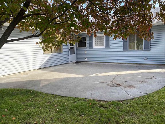 4th image of 2008 Turner St