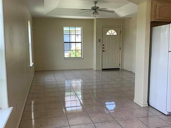 3rd image of 1316 Acme Ln #B