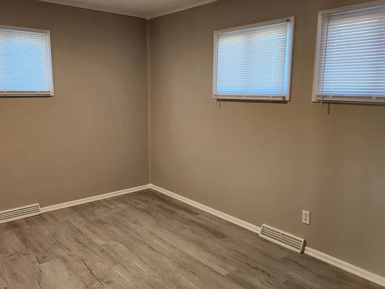 7625 Lafayette Ave — Photo 11