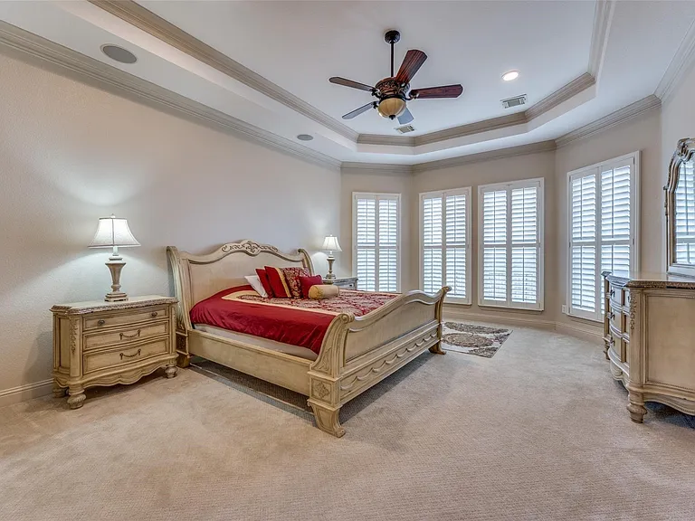 604 Promontory Dr — Photo 11