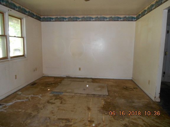 2nd image of 3014 Arlington Dr