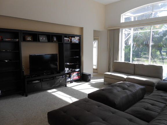 5th image of 3207 SE Braemar Way