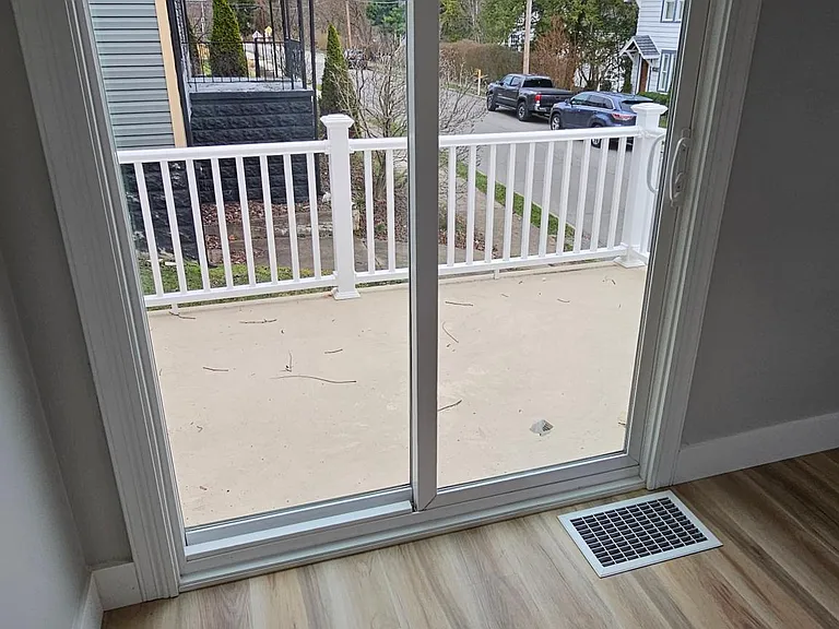 Side patio