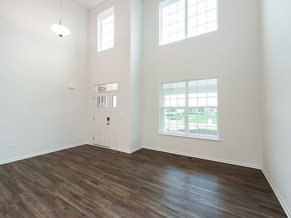 3rd image of 1260 Highbrook Ave