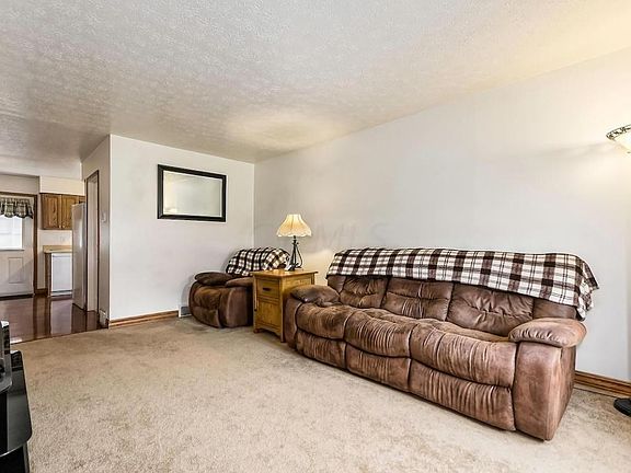 4th image of 3816 Queen Anne Pl