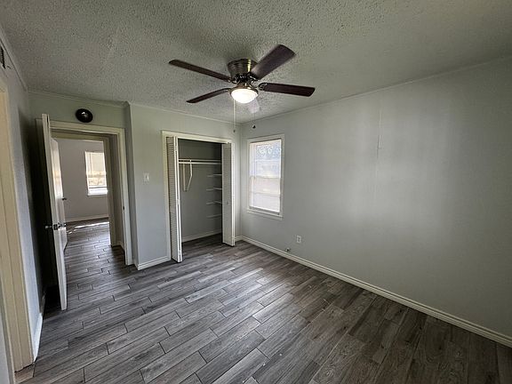 3rd image of 3008 Winfield Dr